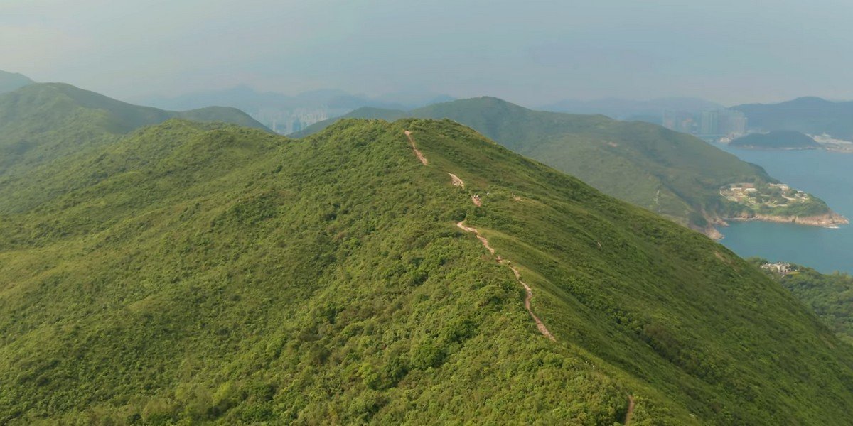 Hike to the Dragon's Back