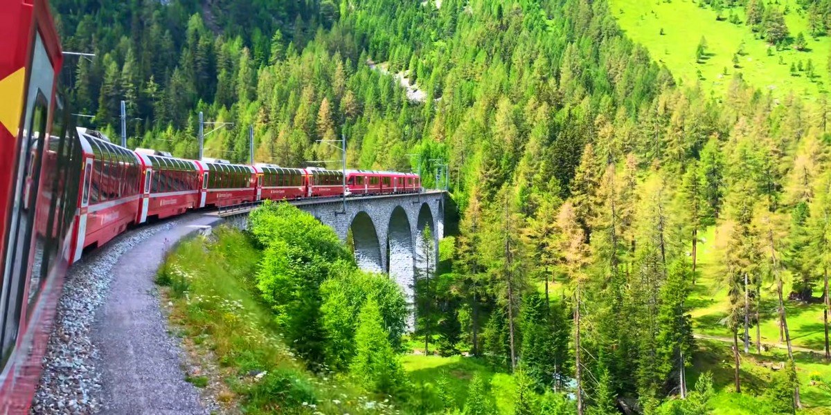 Day Tour from Milan: Swiss Alps, Bernina Express and St.Moritz