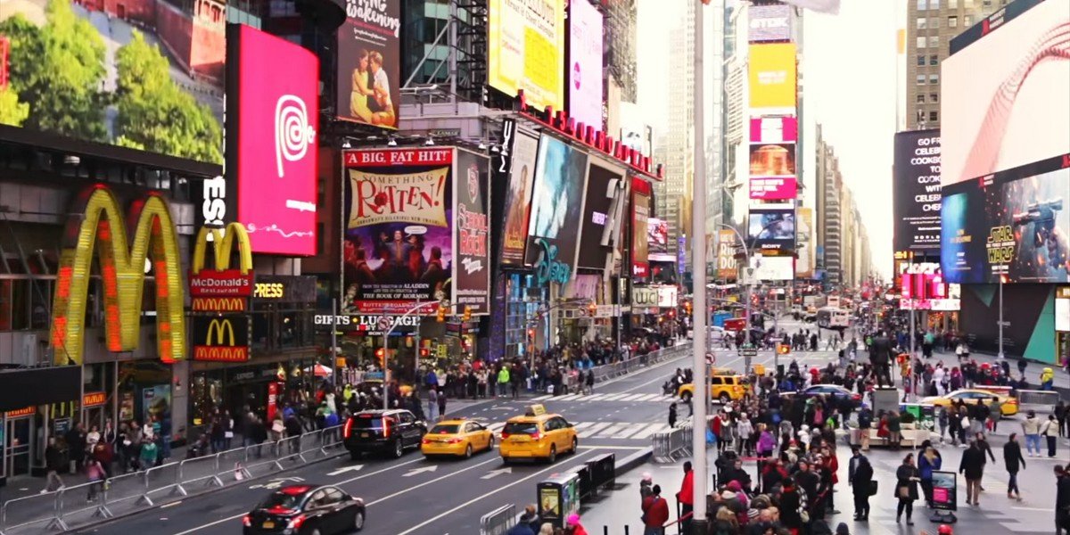 Broadway and Times Square Walking Guidet Tour with a Broadway Performer, photo 3