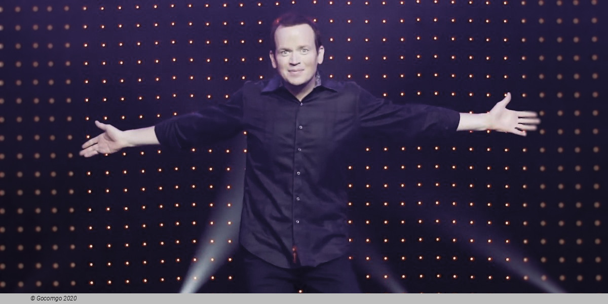 Scene 1 from the show "Nathan Burton Magic Show", photo 1