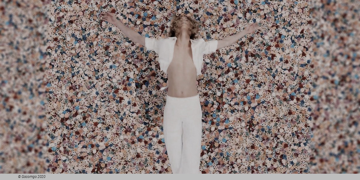 FALLING | IN LOVE, photo 1